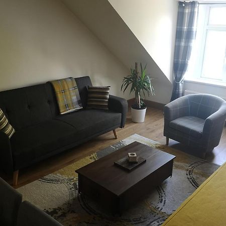 Attic Floor Apartment, City Centre อินเวอร์เนส ภายนอก รูปภาพ