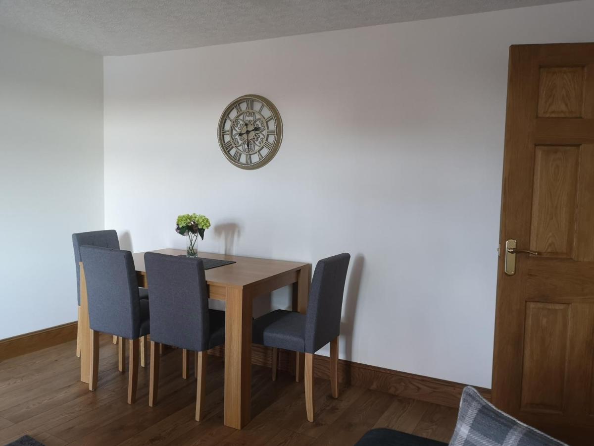 Attic Floor Apartment, City Centre อินเวอร์เนส ภายนอก รูปภาพ