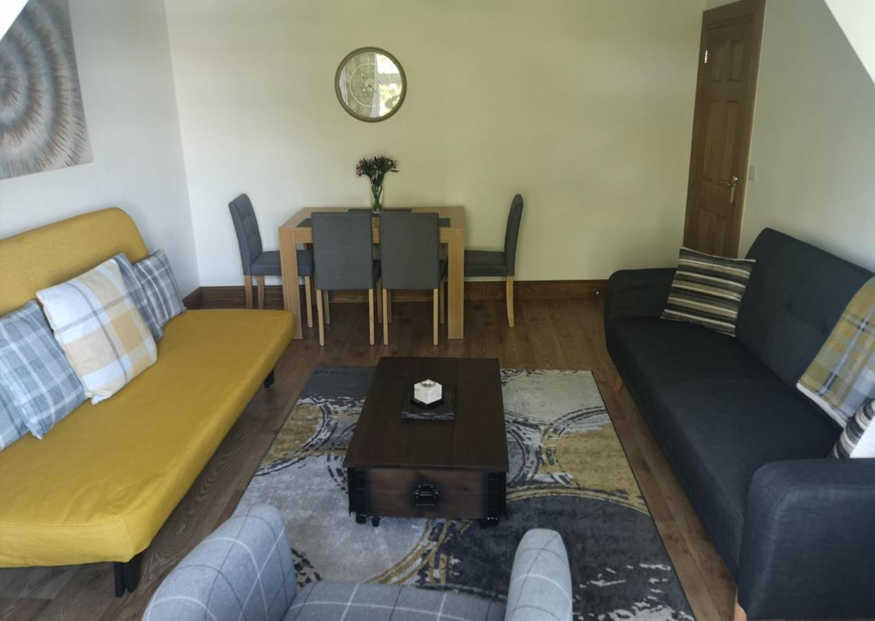 Attic Floor Apartment, City Centre อินเวอร์เนส ภายนอก รูปภาพ