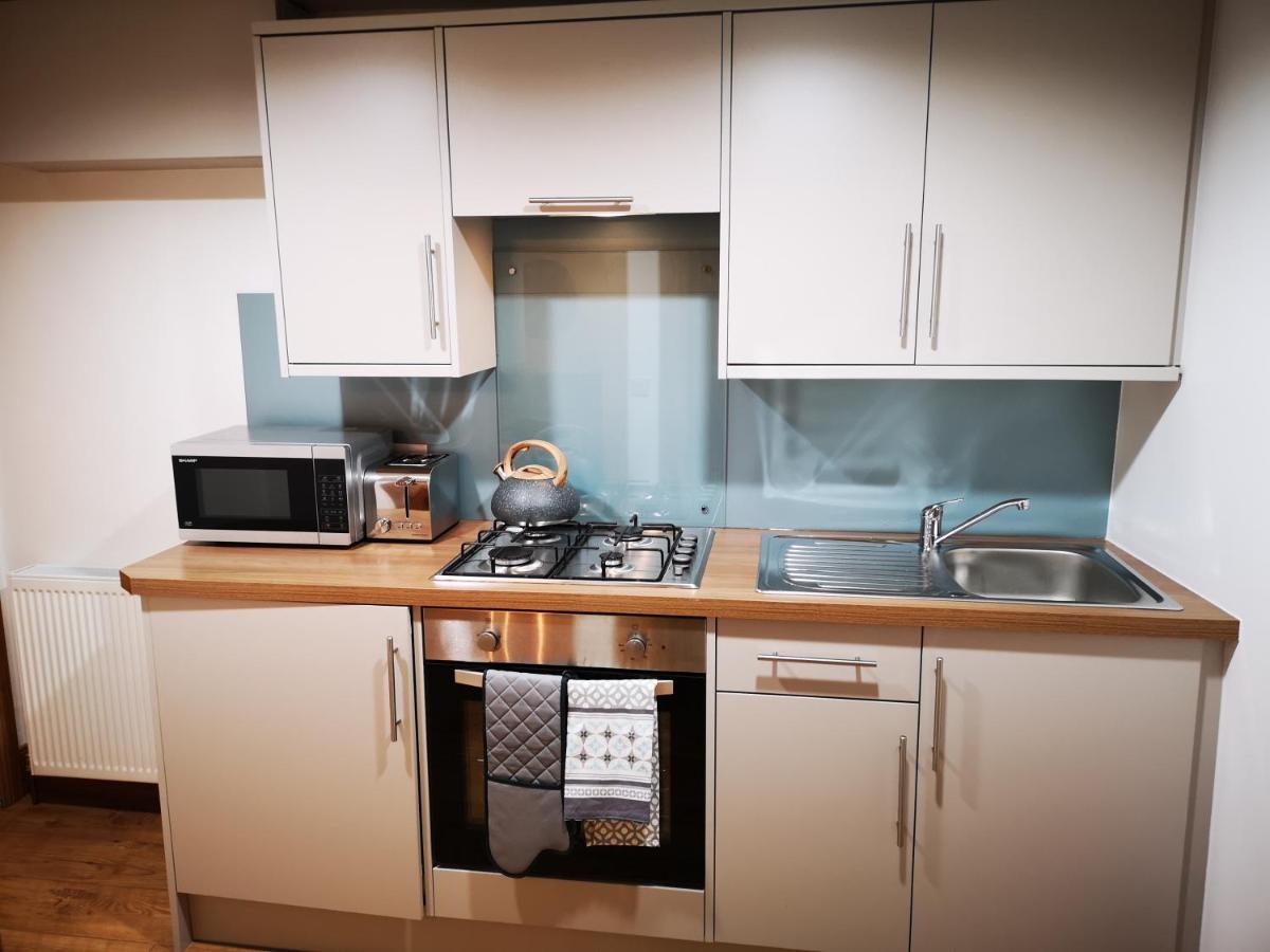 Attic Floor Apartment, City Centre อินเวอร์เนส ภายนอก รูปภาพ